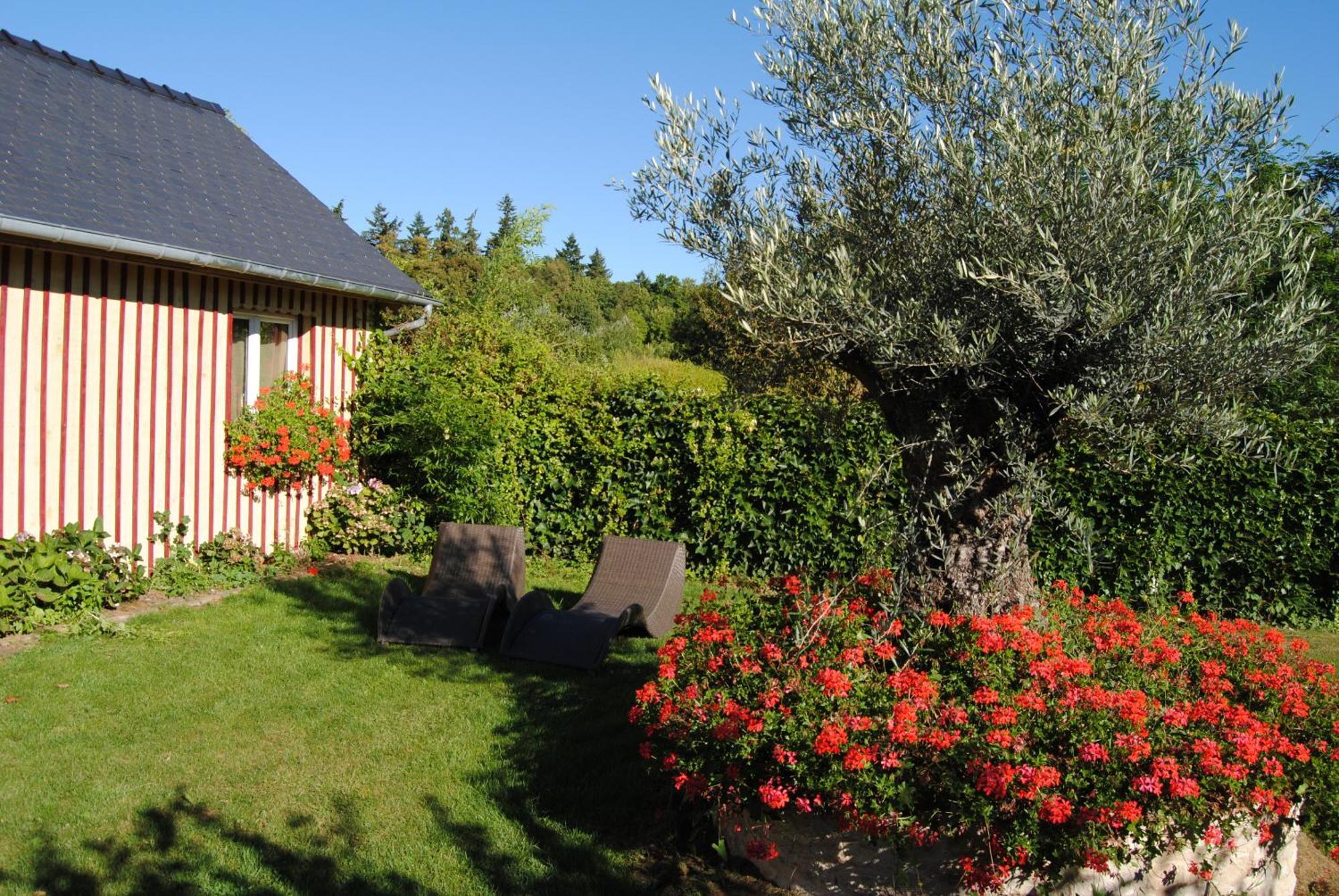 Hotel Les meublés du Grand Logis Marchais  Exterior foto